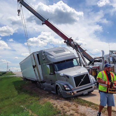 semi towing, chicago, suburbs, rotator